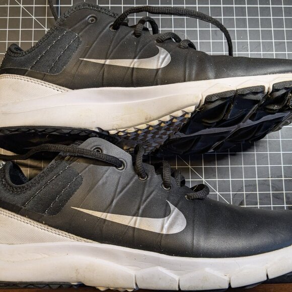 Nike Women's FI Impact 2 Spikeless Waterproof Golf Shoes - Picture 3 of 5